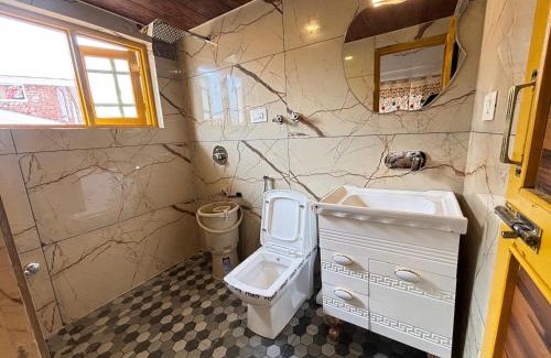 Pahalgam Hotel | Grin Villa