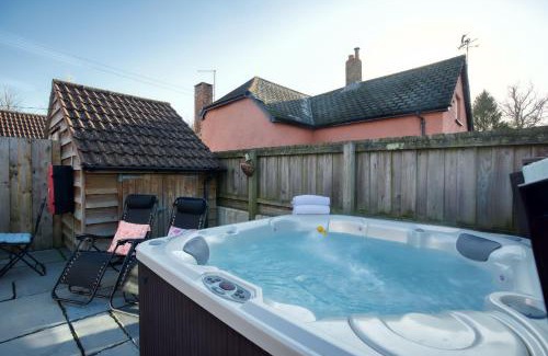 Woodbury House | Grindle Cottage