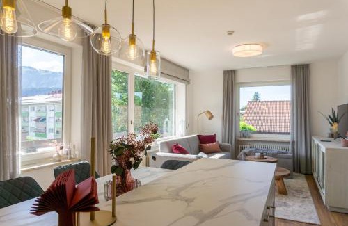 Sonthofen Apartment | Große helle moderne Wohnung mit Balkon und Aussicht HBS