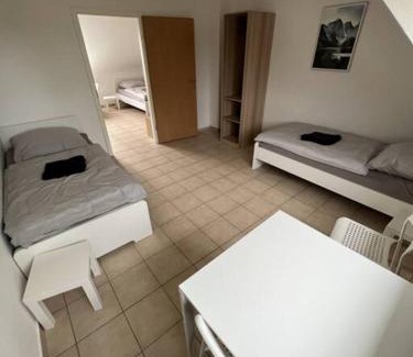 Moenchengladbach Apartment | Große Unterkunft für bis zu 5 Personen MG32