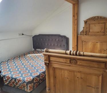 Mittelhof Apartment | Großzügiges Studio-Apartment Siegblick 70qm mit XXL Balkon