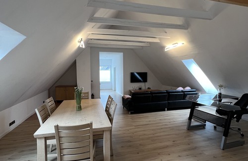 Fresenburg Apartment | Grosse Dachgeschosswohnung
