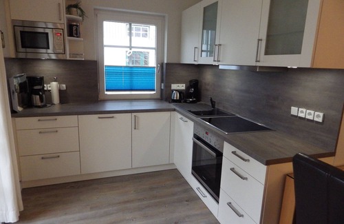 Zingst Condo | ground floor apartment with south-west terrace, central, near the beach