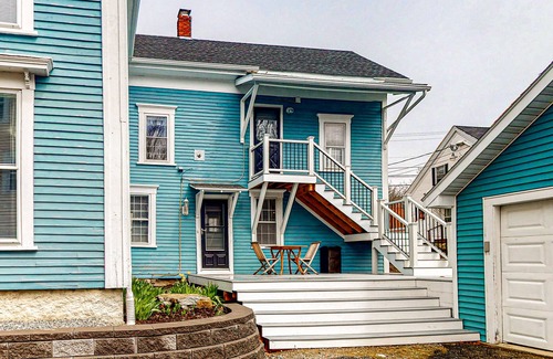 Bucksport House | Ground-floor duplex with WiFi & W/D - walk to river and downtown