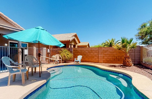 Parkwood Ranch House | Ground-floor home with enclosed yard, private outdoor pool, washer/dryer & AC