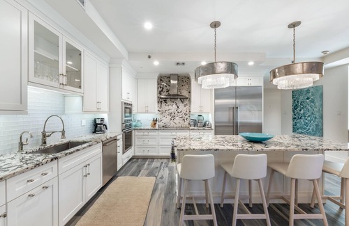 Seven Mile Beach Condo | Ground Floor property steps away from 7Mile Beach, at the Ritz Carlton