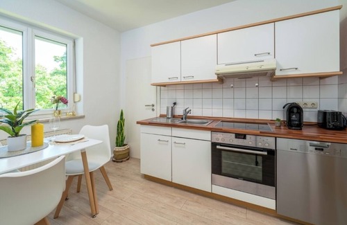 Freilassing Apartment | Ground floor "R" Bright 80m² 3-room apartment near Salzburg