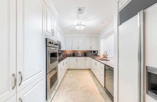 Seven Mile Beach Condo | Ground-floor Residence steps away from 7Mile Beach, at The Ritz-Carlton