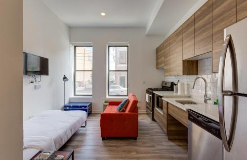River West Hotel | Ground Floor Studios in Chicago by 747 Lofts