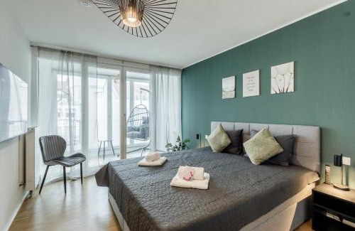 Guetersloh Apartment | GT-City Suite 03 I Balkon I Gas-Grill I Smart TV