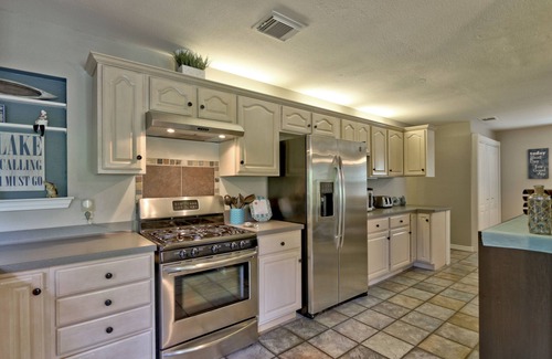 Seguin House | Guadalupe River-Zen on the Bend