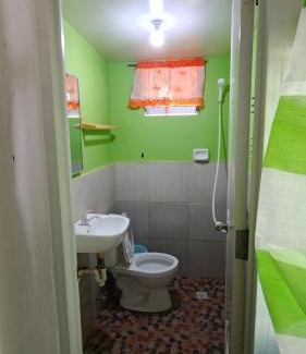 Daanbantayan Hotel | Guanna's Place Room and Resto Bar