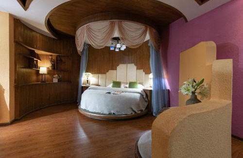 Dayan Old Town Hotel | Gucheng Lanshe Designer Garden B&B