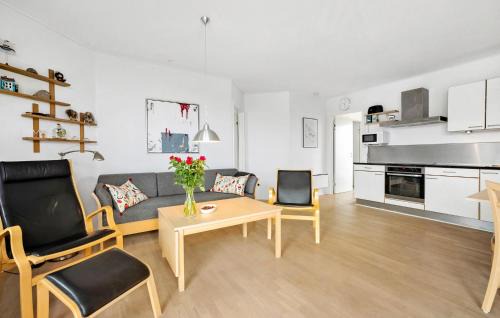 Gudhjem Apartment | Gudhjem Søpark Lejl 6
