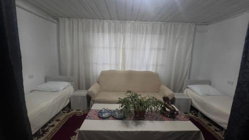 Bokonbayevo House | Guest House ALMURUT
