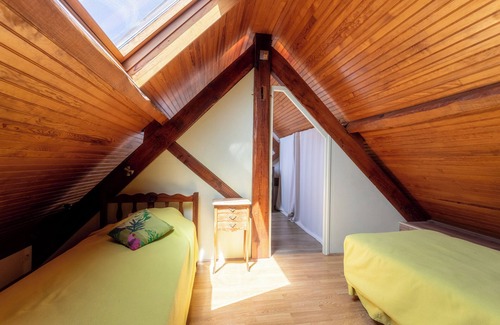 Habas House | Guest House 'Chalosse' with Shared Pool, Wi-Fi and Air Conditioning