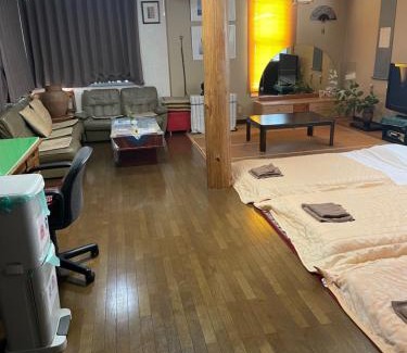 Hirosaki House | Guest House Chara