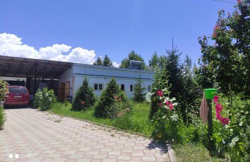 Issyk-Kul Region Bed & Breakfast | Guest House Doktor Eismann
