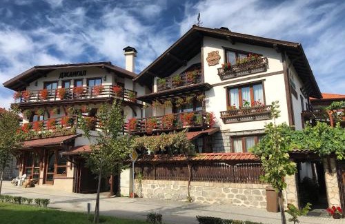 Kvartal Noviya Grad Hotel | Guest House Dzhangal