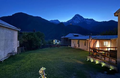 Stepantsminda House | Guest House Elguja Qushashvili