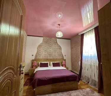 Stepantsminda House | Guest House Elguja Qushashvili