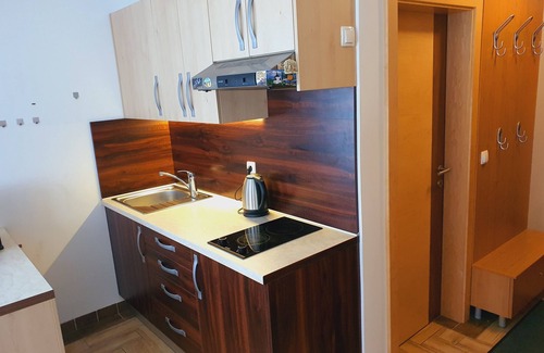 Prevalje Hotel | Guest house Hober