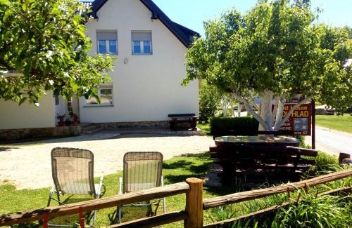 Jezerce House | Guest House Lipov Hlad