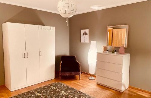 Hamm House | Guest House