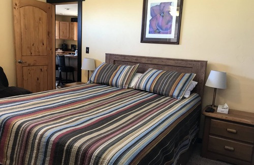 Moab South Valley House | Guest Nest 360 very peaceful with stunning views work remotely & recreate