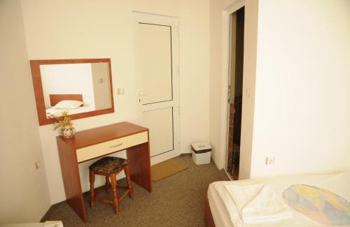 Obzor House | Guest Rooms Grudovi