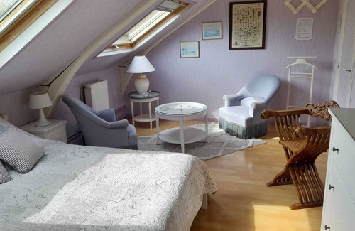 Valseme Bed & Breakfast | GUEST ROOMS IN AN 1830 HOUSE SET IN A LARGE WOODED PARK