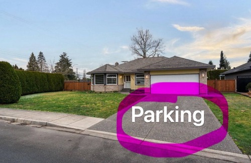 Maple Ridge House | Guest Suite in Maple Ridge