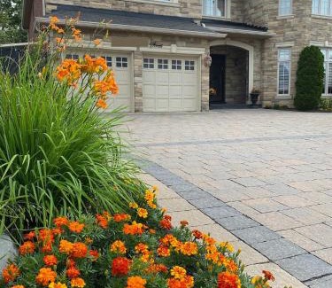 Bathurst Manor Apartment | Guest Suite in Toronto by Ravine