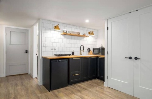Pemberton Heights House | Guest Suite on the North Shorenn