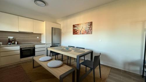 Aigialeia Apartment | Guesthouse Charitou