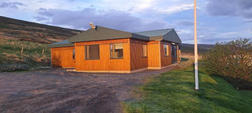 Husavik Apartment | Guesthouse Klambrasel