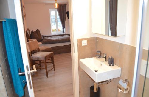 Thun Hotel | Guesthouse Meitschi Thun - contactless self check-in