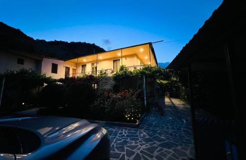 T'ba House | Guesthouse Mtkvari