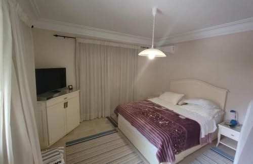 Al-'Amriyah Apartment | Guesthouse Near HBE Airport Pool