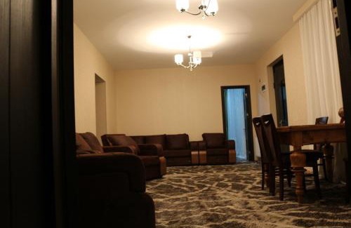 Stepantsminda House | Guesthouse Suja