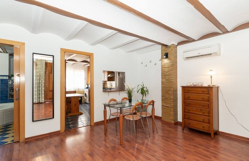 Eixample Apartment | GuestReady Essential - Duplex in Ruzafa Valencia