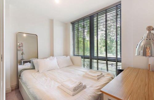 Leabridge Apartment | GuestReady - Lovely family retreat in London