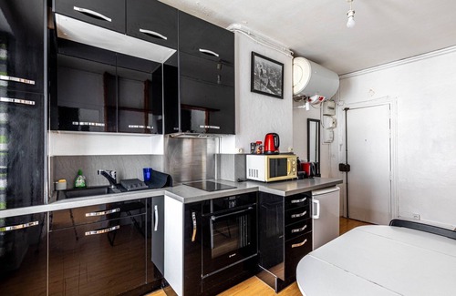 Quartier de la Folie-Mericourt Apartment | GuestReady - Parisian haven near attractions