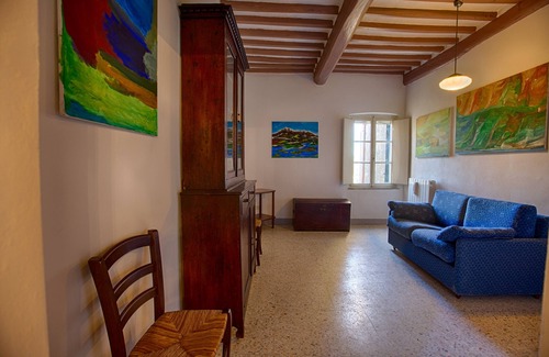 Lorenzana Apartment | Guests of the Borgo - Casa Giusti