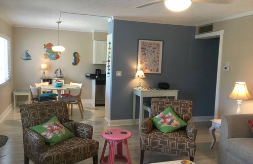 Ilexhurst Apartment | Gulf Beach Apartment - with Pool & Beach Access