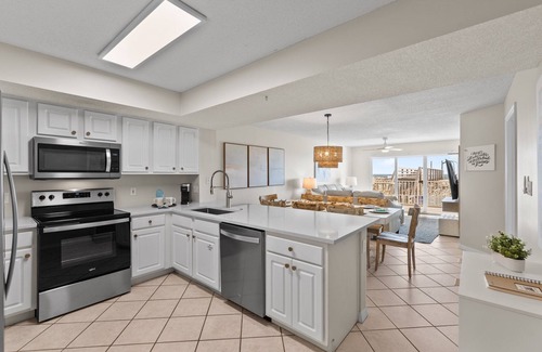 Fort Walton Beach Condo | Gulf Dunes 116 ~ Oceanfront 3BR/2BA, Sleeps 8, New Remodel