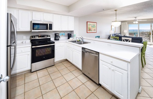 Fort Walton Beach Condo | Gulf Dunes Direct Beach View from 2nd Floor, Easy access to Pool and Beach, Free Bch Svc
