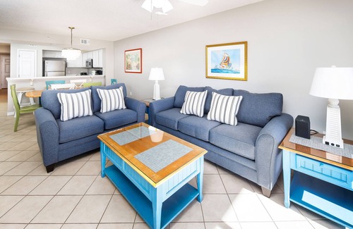 Fort Walton Beach Condo | Gulf Dunes Direct Beach View from 2nd Floor, Easy access to Pool and Beach, Free Bch Svc