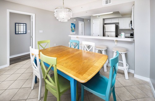 Fort Walton Beach Condo | Gulf Dunes Direct Beach View from 2nd Floor, Easy access to Pool and Beach, Free Bch Svc