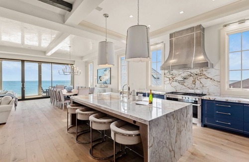 Seacrest House | GULF FRONT STUNNER with PRIVATE BEACH, POOL & SPA! BRAND NEW, Sleeps 28!
